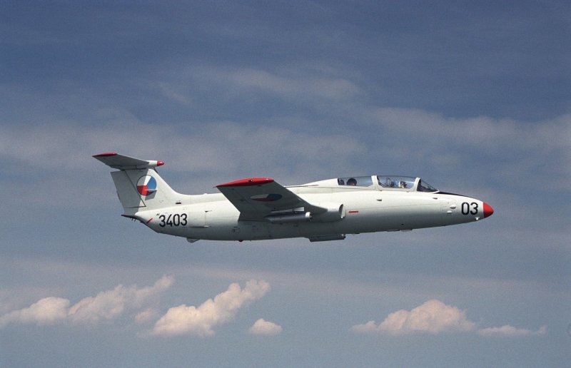 Aero l-29 Delfin