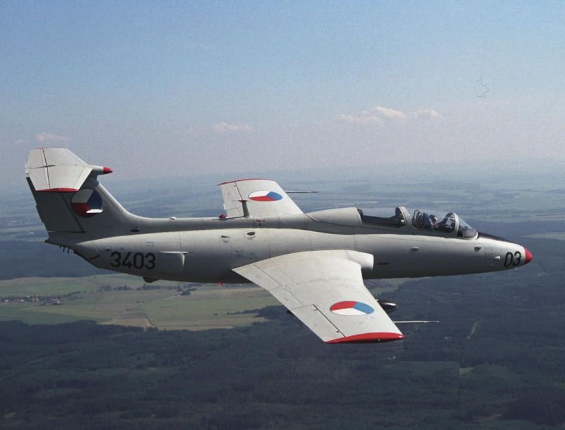 Aero l-29 Delfin