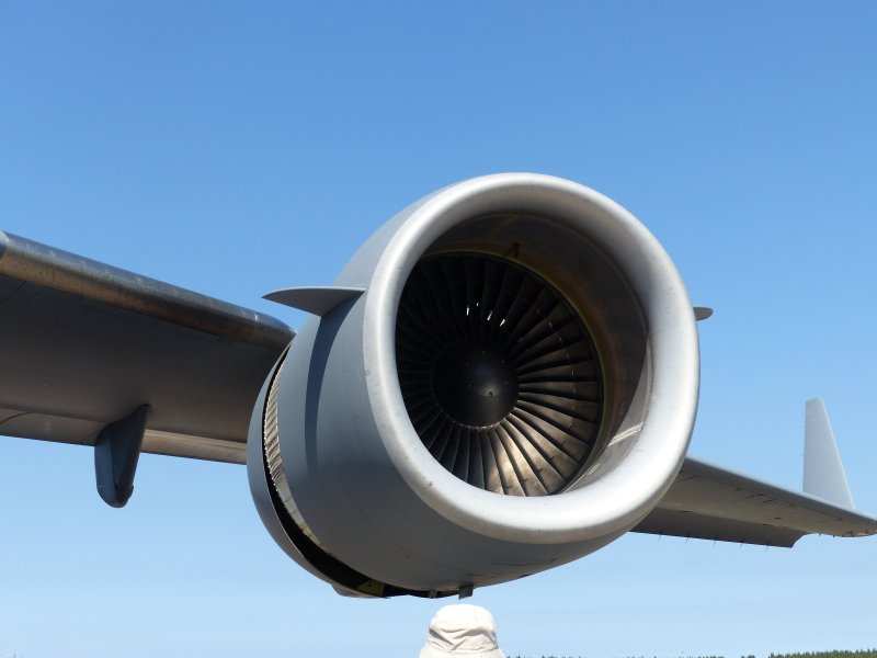 Фото двигателя самолета Боинг 777