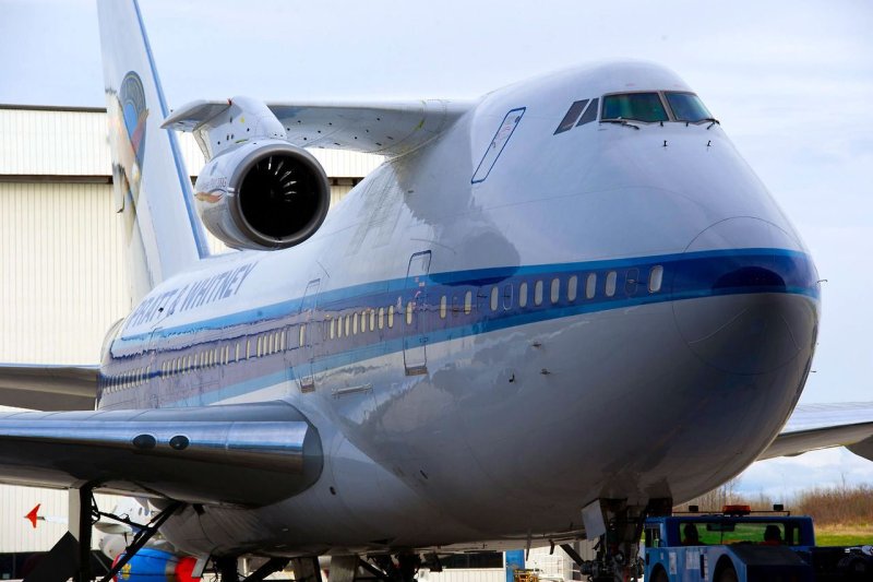 Боинг 747 Yal-1