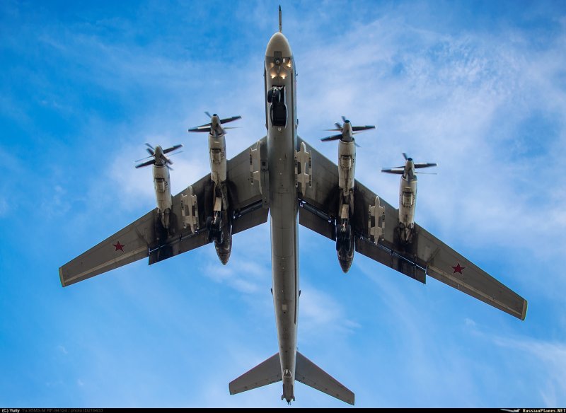 Винтовой бомбардировщик ту 95