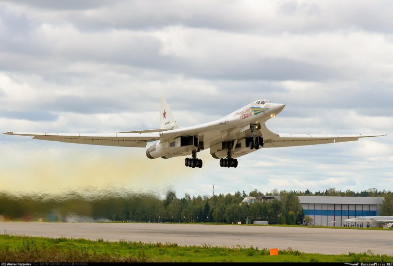 Бомбардировщик белый лебедь ту 160