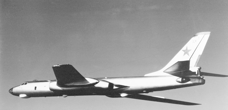 Самолет ту-16