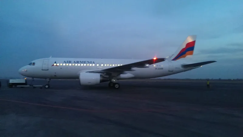 Air Armenia самолеты