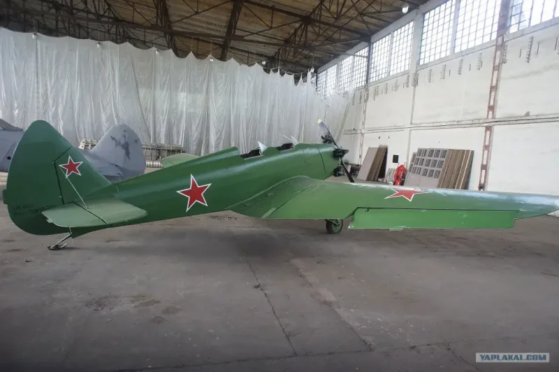 УТ-2м самолёт
