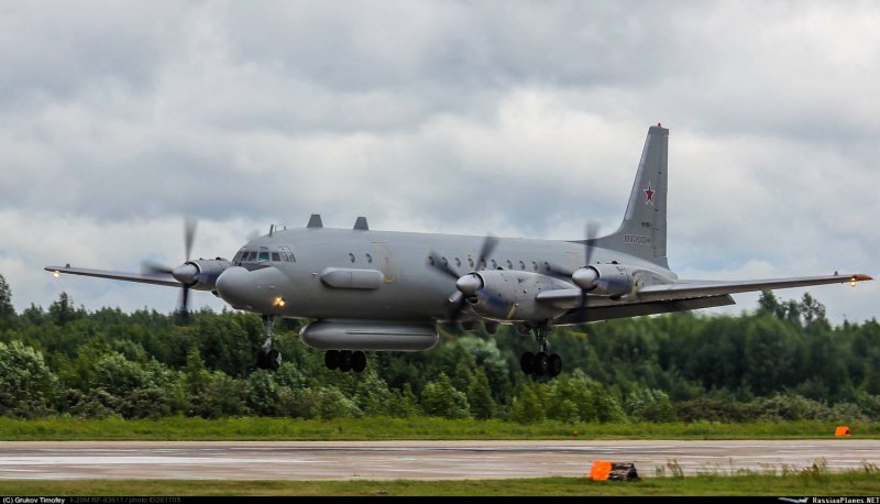 Самолет радиоэлектронной разведки ил-20