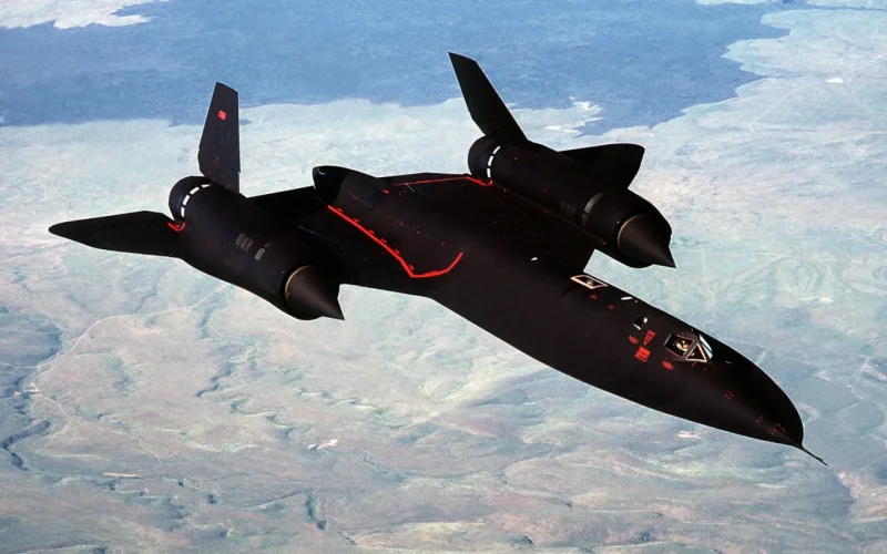 Самолет SR 71 Blackbird черный Дрозд