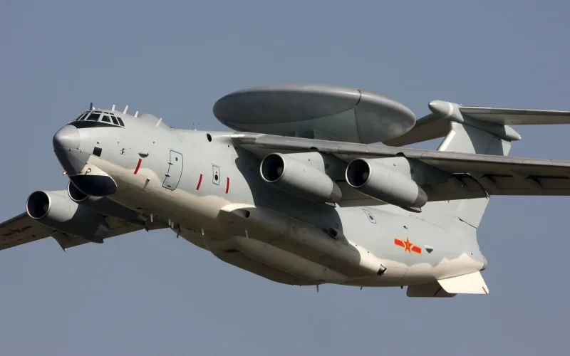 Самолёт АВАКС ил-76 военно-транспортный