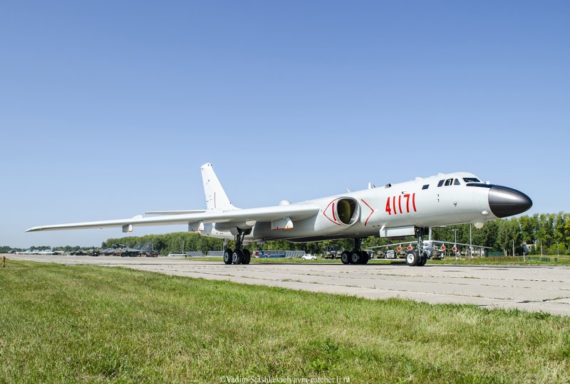 Ту-16 реактивный самолёт
