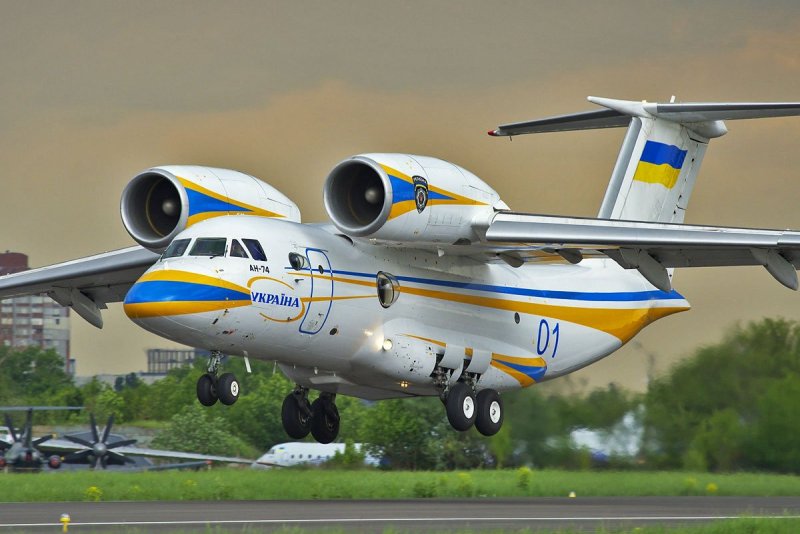 Самолет Antonov an-72p