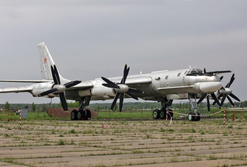 ВКС России стратегический бомбардировщик ту-95мс