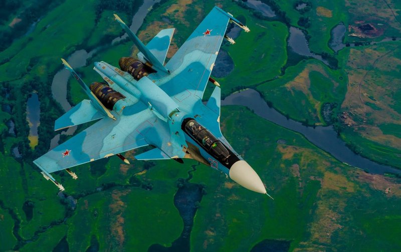 Многоцелевой истребитель Су-30