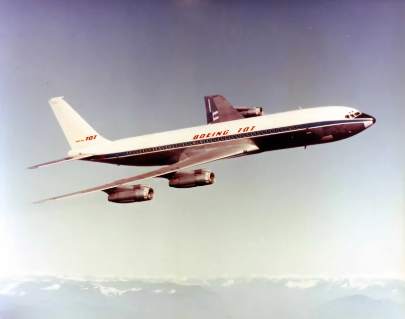 Боинг 707