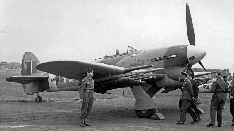 Hawker Typhoon самолет