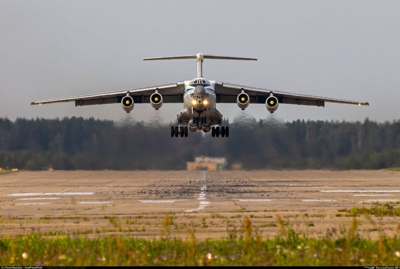 Ил-76 военно-транспортный самолёт