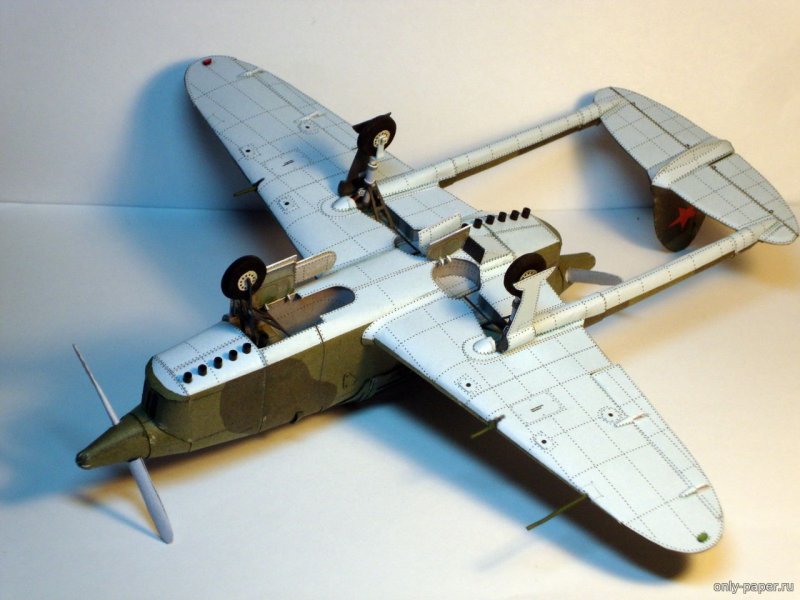 Як-32 самолет