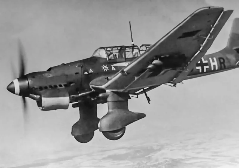Немецкий самолёт Юнкерс-87 Junkers-87