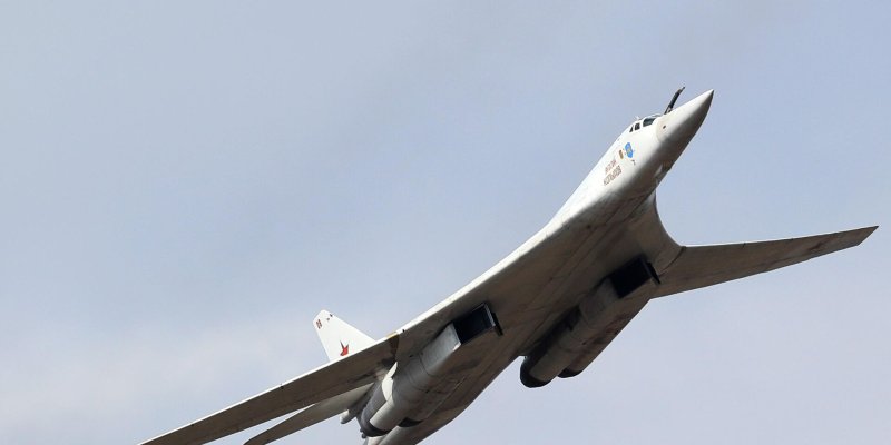 Ту-160 белый лебедь вид снизу