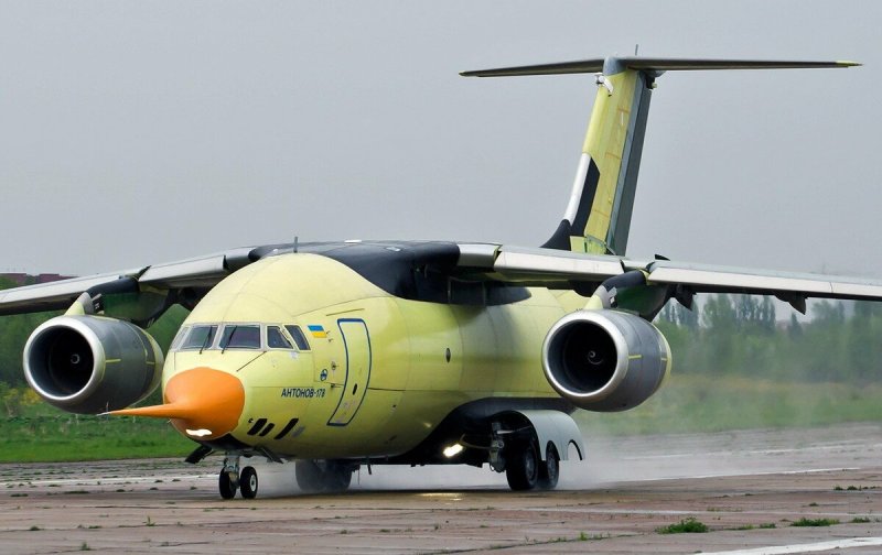 Военно-транспортного самолёта АН-178