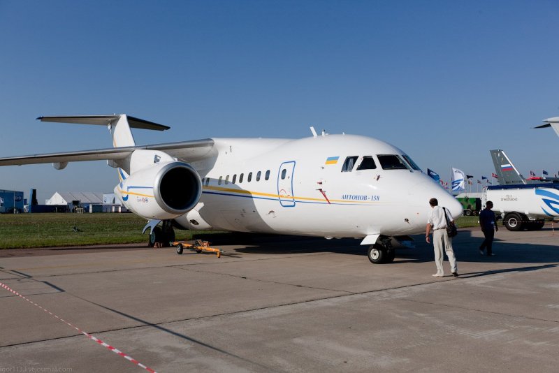 АН-148 транспортный самолёт