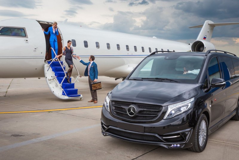 Автомобиль Mercedes-Benz Business Jet