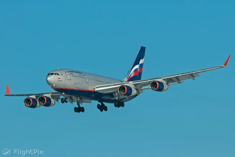 Самолет ил-96-400впу