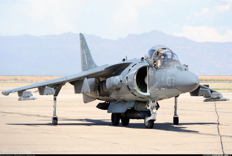 Boeing/Bae av-8b Harrier II