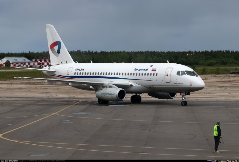 Sukhoi Superjet 100-95b