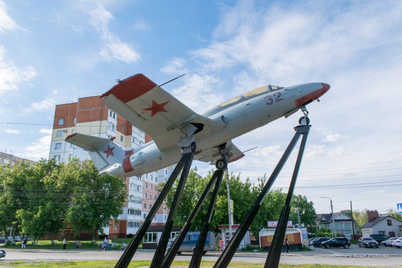 Памятник самолет Димитровград