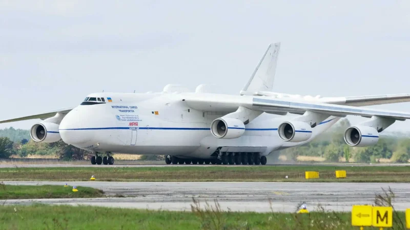 Самолет Мрия АН-225