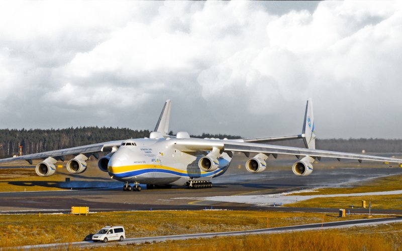 Самолет Мрия АН-225