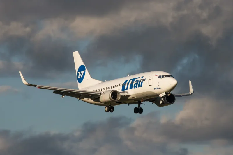 Boeing 737 UTAIR