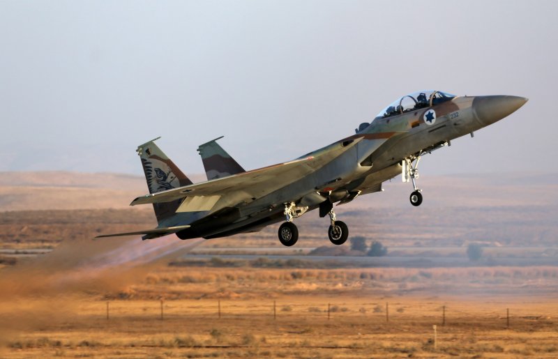 Самолет ф-16 ВВС Израиля