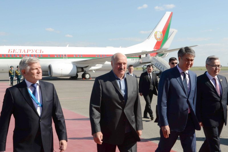Самолет Лукашенко