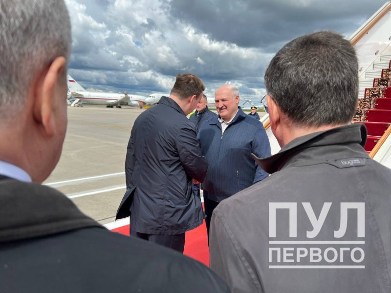 Лукашенко в самолете 2020