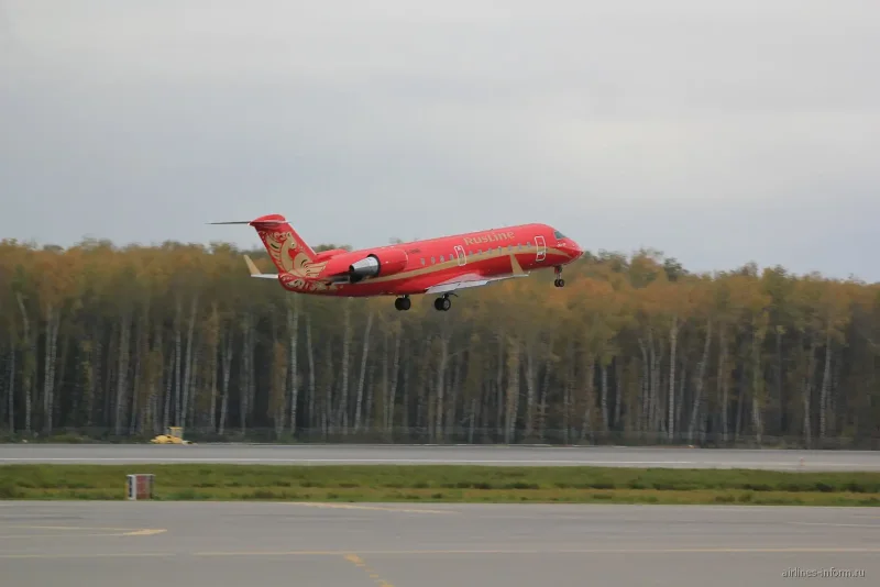 Самолёт Bombardier CRJ-100