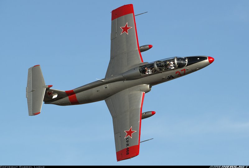 Л-29 самолет