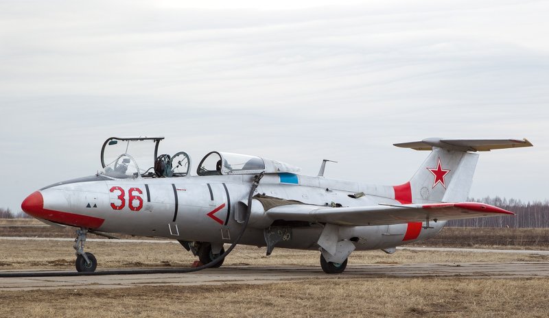 Самолет Aero l-29 Delfin