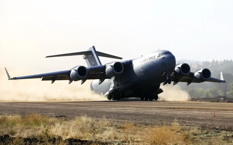 Boeing c-17 Globemaster III