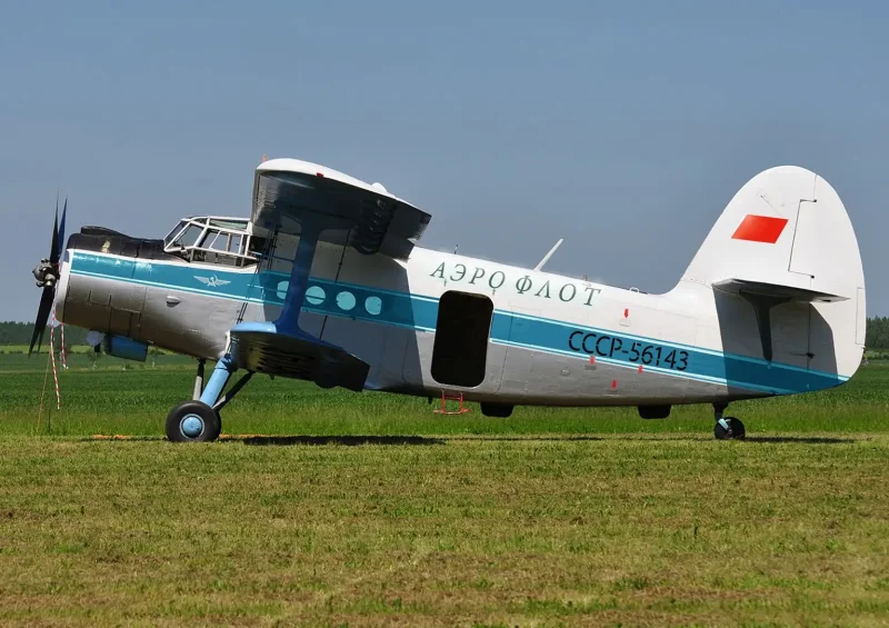 АН-2 пассажирский самолёт