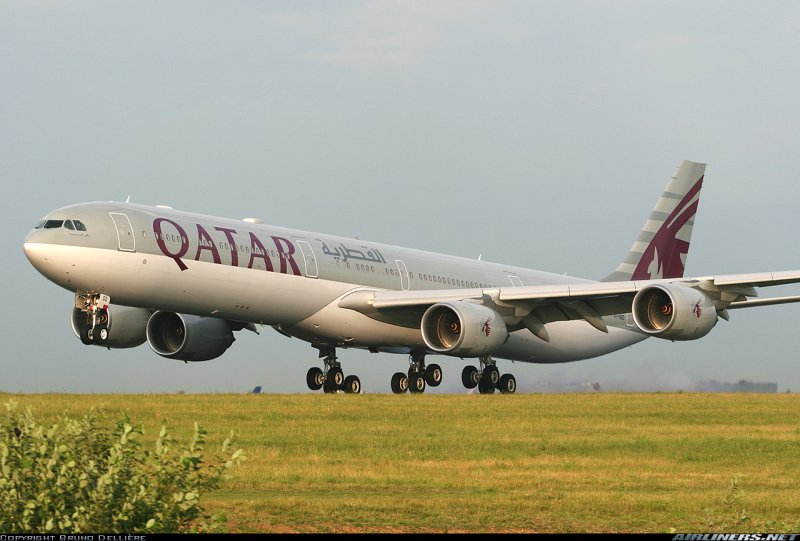 Airbus a340-600 Qatar Airways