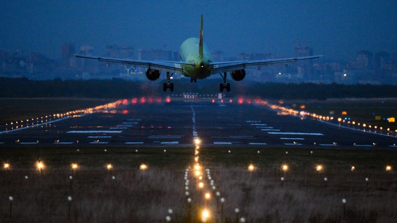 Аэропорт Толмачево Взлетная полоса