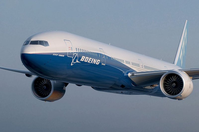 Самолет Боинг 777