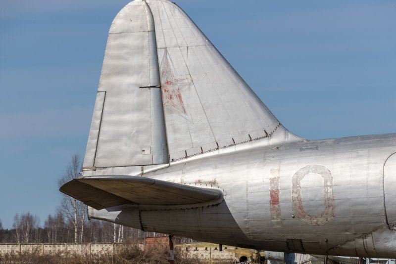 Ли-2 бомбардировщик