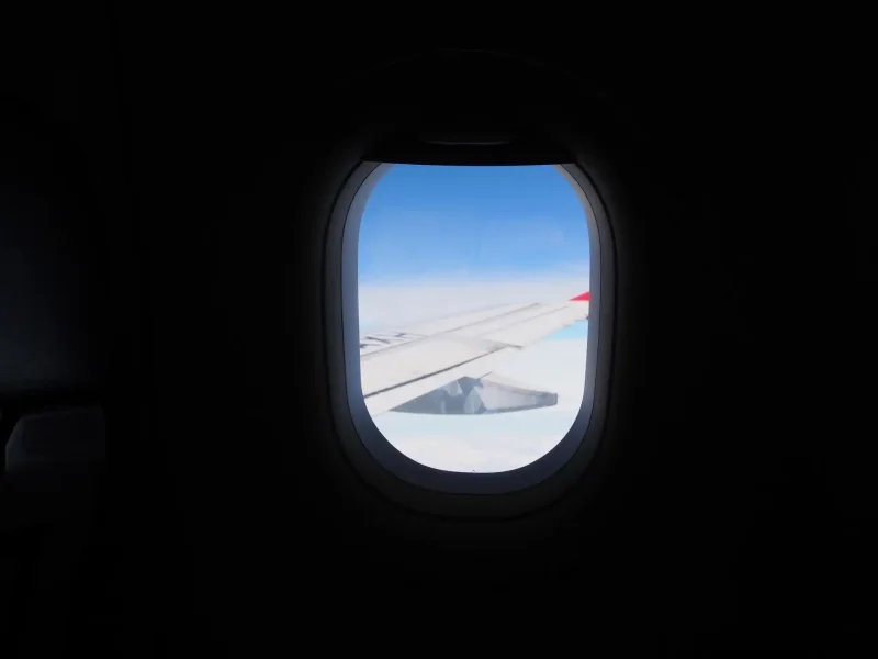 Вид из окна самолета ночью Домодедово