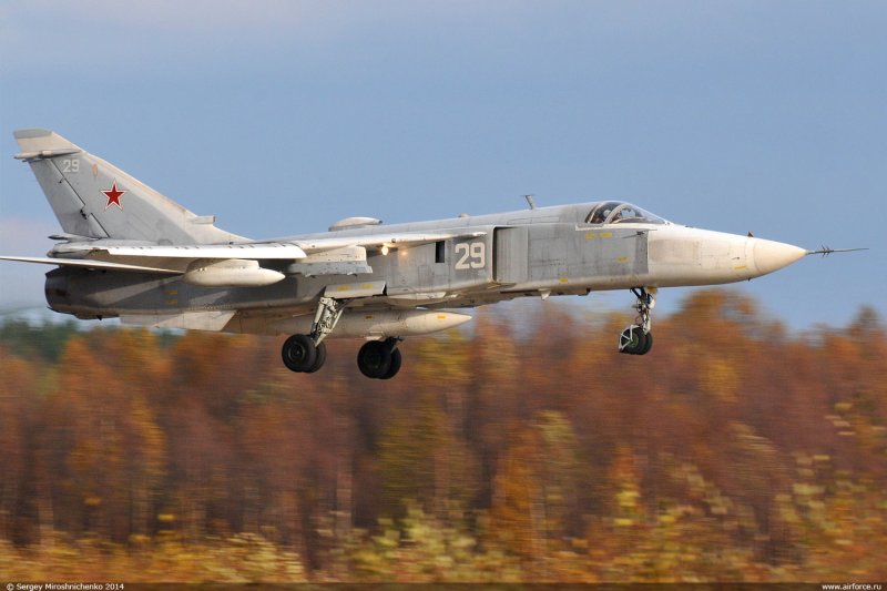 Су-24 крыло