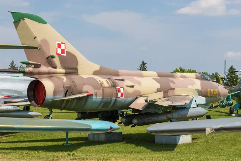 Су-17 истребитель-бомбардировщик