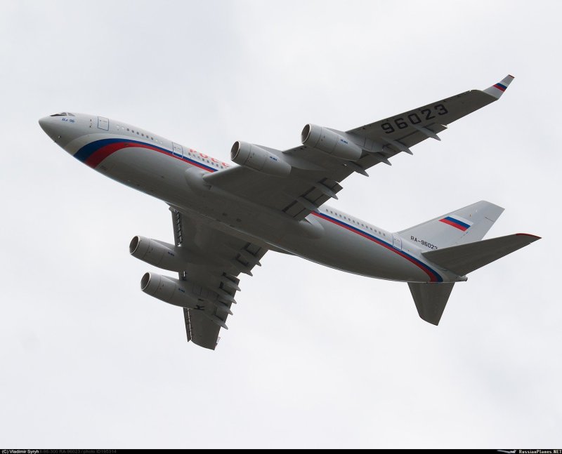 Ilyushin il-96-300pu самолет