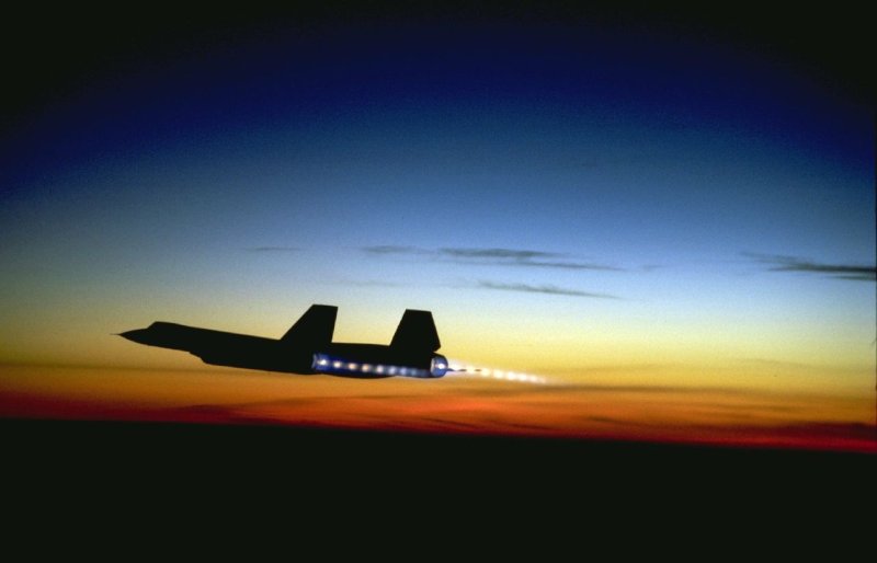 Lockheed SR-71 И миг 31