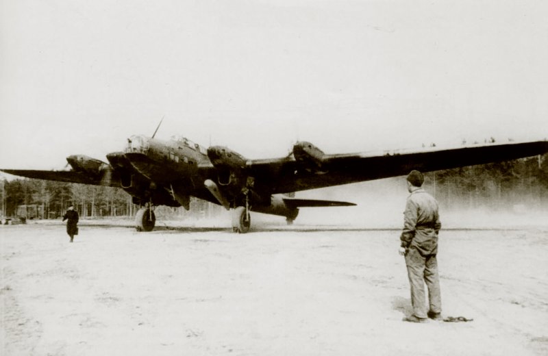 ТБ-7 бомбардировщик